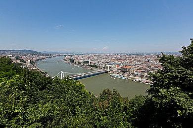 拉瑞安：我们下一个大作将突破众多边界